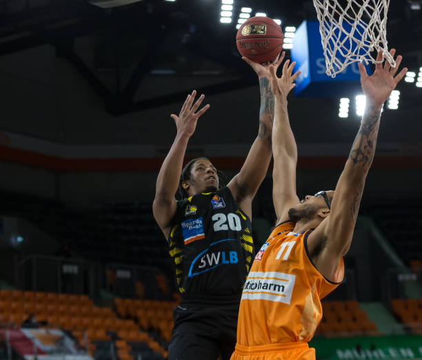 接禁赛多场 接禁赛多场