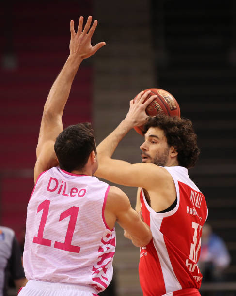 来形容他的 来形容他的