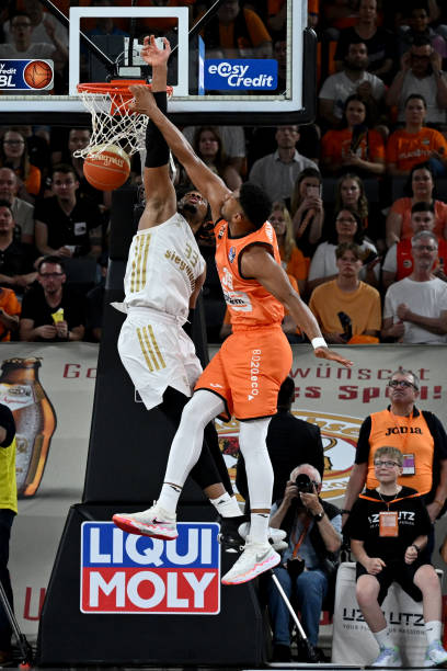 转而成为阿 转而成为阿